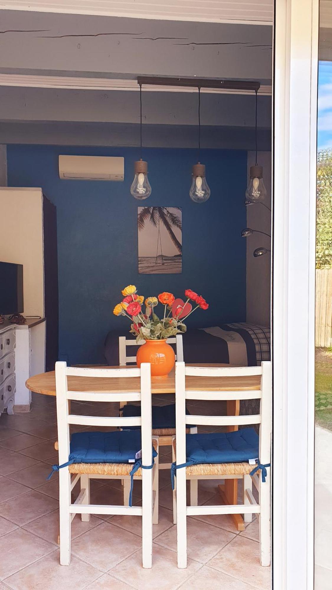 Studio 33 M2 Au Calme Proche Hyeres ลา โคร ภายนอก รูปภาพ