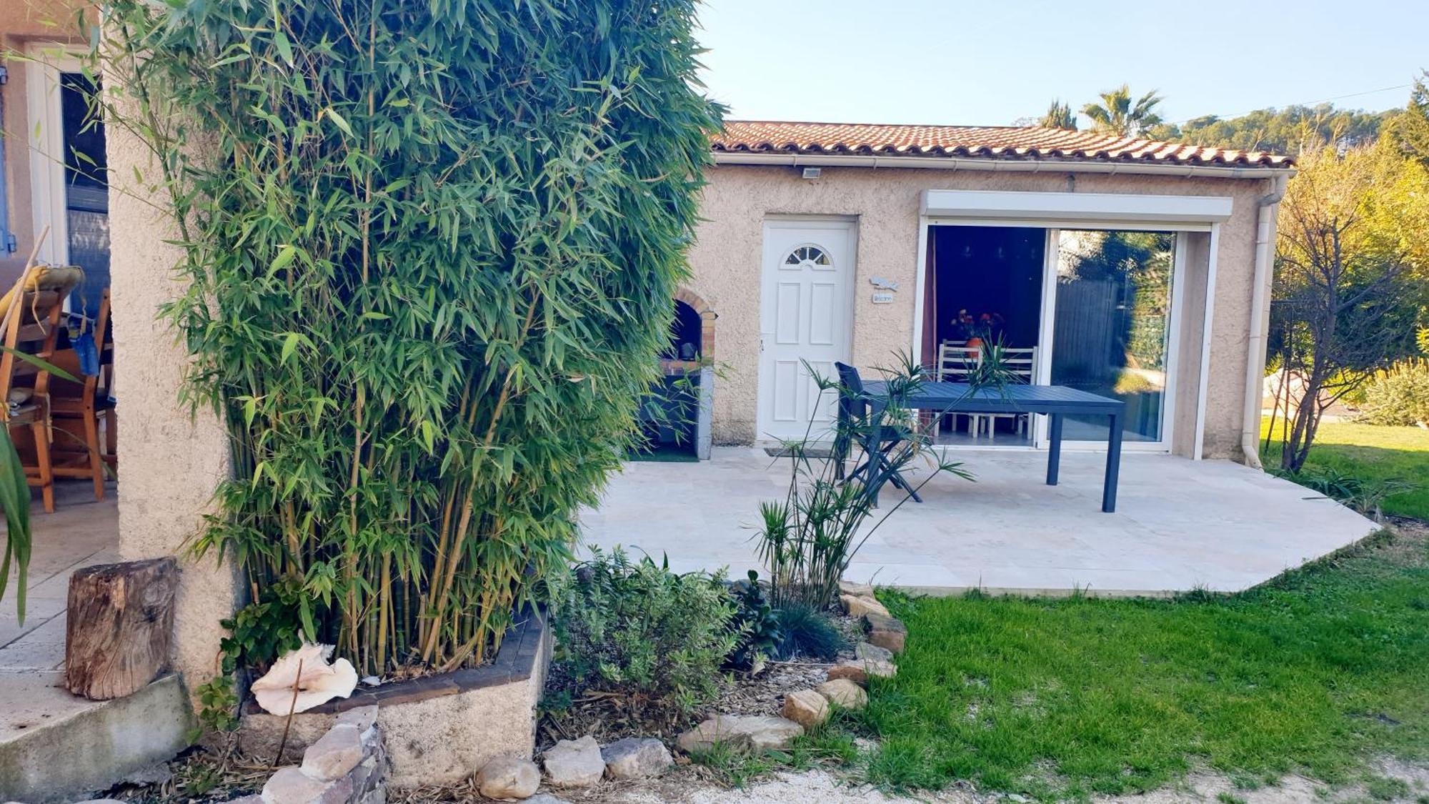 Studio 33 M2 Au Calme Proche Hyeres ลา โคร ภายนอก รูปภาพ