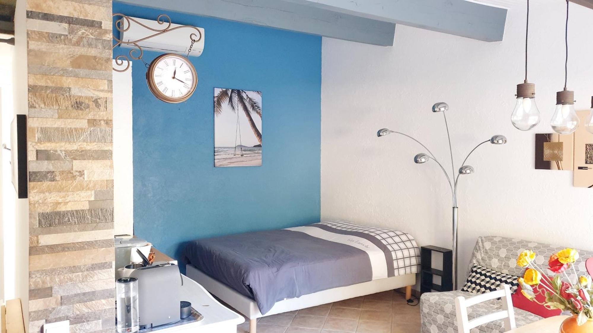 Studio 33 M2 Au Calme Proche Hyeres ลา โคร ภายนอก รูปภาพ